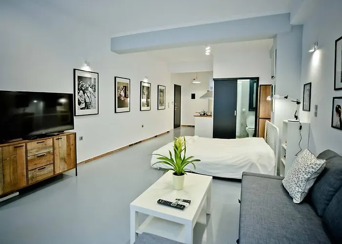 Old Tailor Factory White Room